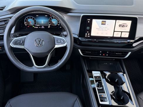New 2026 Volkswagen Atlas Cross Sport SE FWD image 15