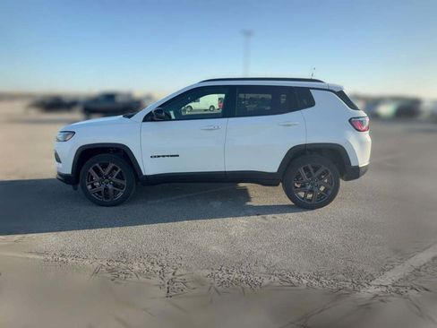 New 2026 Jeep Compass Latitude image 6