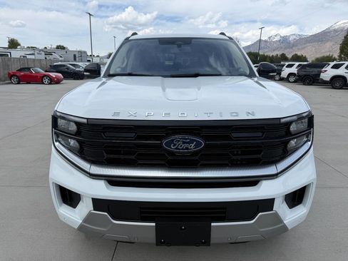 Used 2025 Ford Expedition Max Platinum AWD/4WD image 8