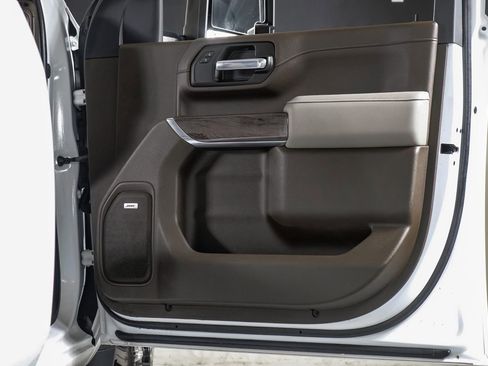 Used 2022 Chevrolet Silverado 3500 LTZ w/ LTZ Convenience Package image 42