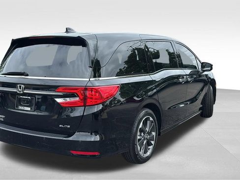 Used 2024 Honda Odyssey Elite image 7