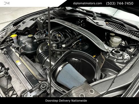 Used 2016 Ford Mustang Shelby GT350 w/ Technology Package image 48