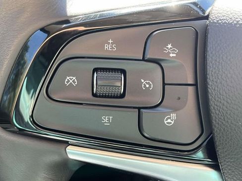 Certified 2024 Buick Enclave Avenir w/ Avenir Technology Package image 33