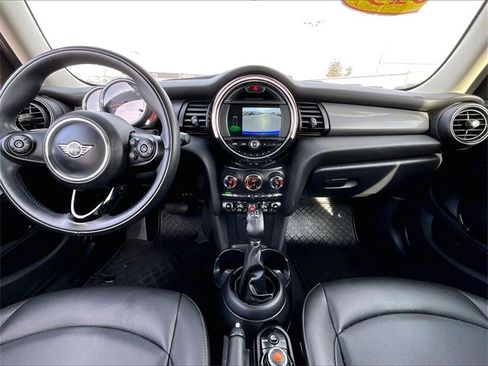 Used 2019 MINI Cooper 4-Door Hardtop w/ Signature Upholstery Package image 20