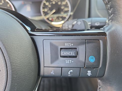 Used 2021 Nissan Rogue SV w/ Premium Package AWD/4WD image 26