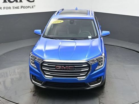 Used 2024 GMC Terrain SLT w/ Infotainment Package II AWD/4WD image 60