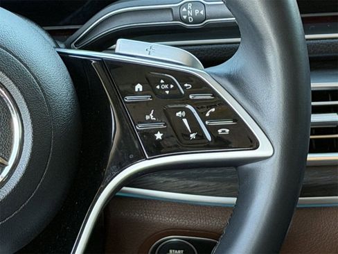 Used 2025 Mercedes-Benz GLE 350 4matic image 14