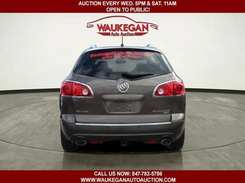 Used 2010 Buick Enclave CXL w/ Trailering Provision Package image 6