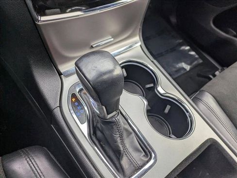 Used 2020 Jeep Grand Cherokee Altitude image 12