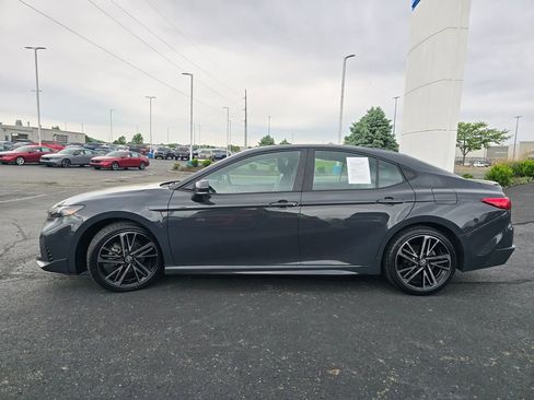 Used 2025 Toyota Camry XSE AWD/4WD image 5