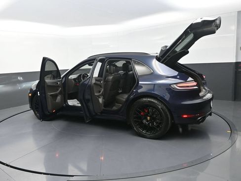 Used 2021 Porsche Macan GTS AWD/4WD image 35