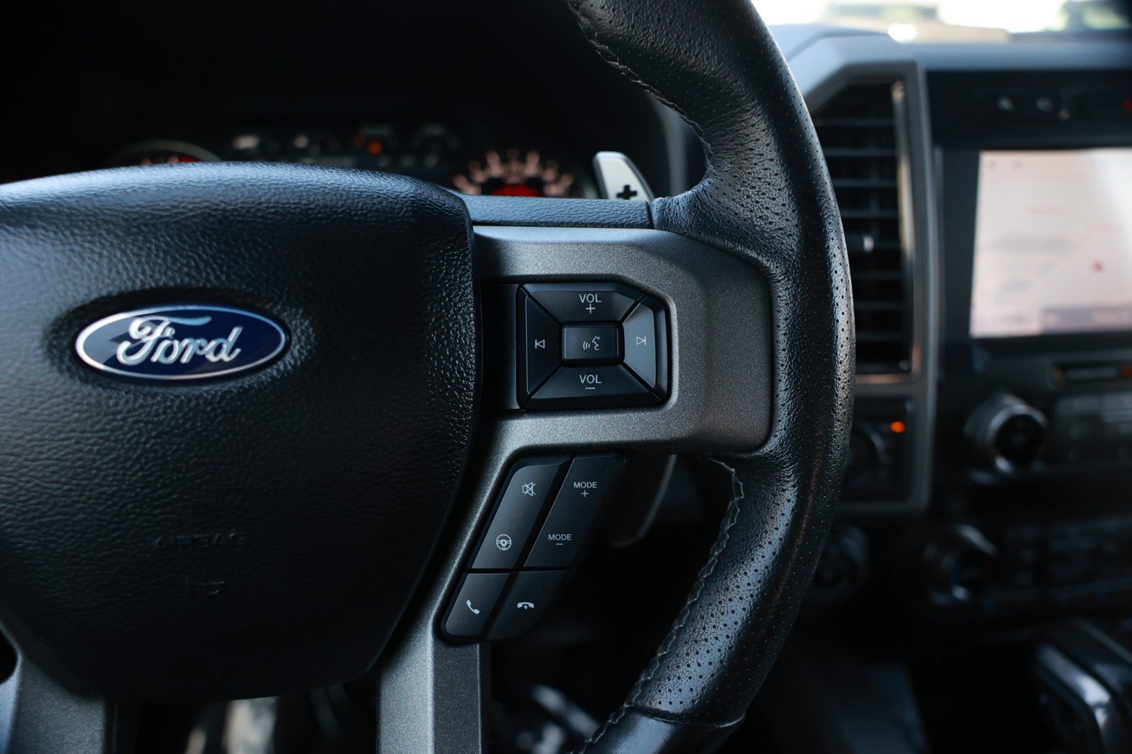 Used 2020 Ford F150 Raptor w/ Equipment Group 802A Luxury AWD/4WD image 24