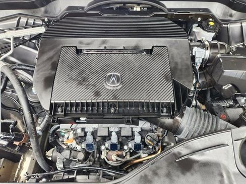 Certified 2024 Acura MDX FWD w/ Technology Package image 32