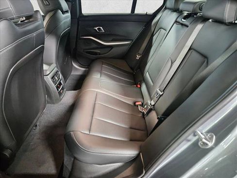 Certified 2025 BMW 330i Sedan w/ Convenience Package image 15