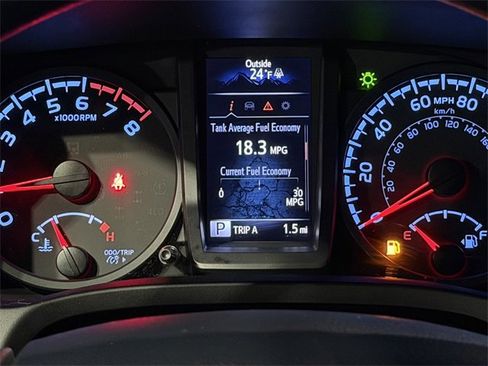 Used 2023 Toyota Tacoma SR image 34