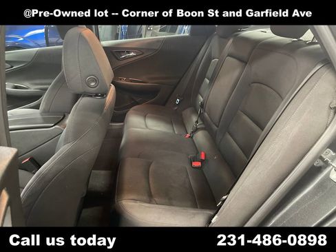 Used 2016 Chevrolet Malibu LT FWD image 27