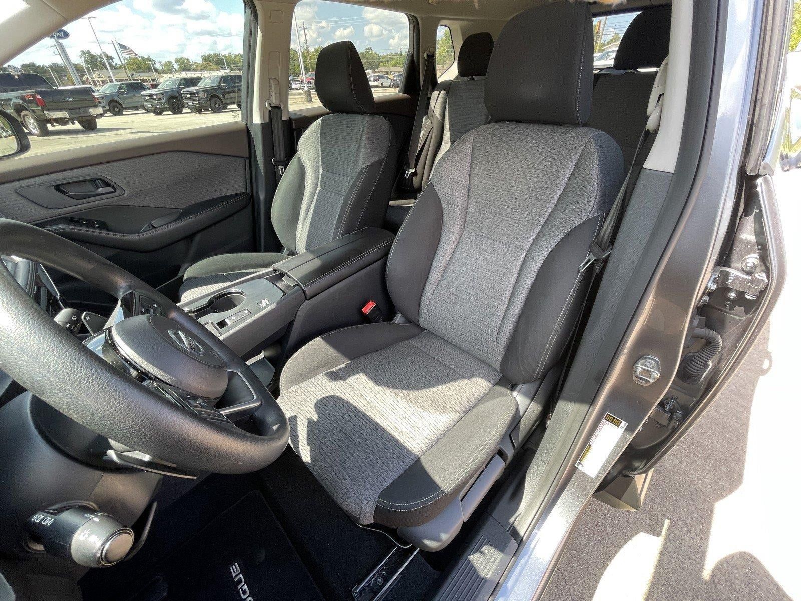 Used 2021 Nissan Rogue S FWD image 13