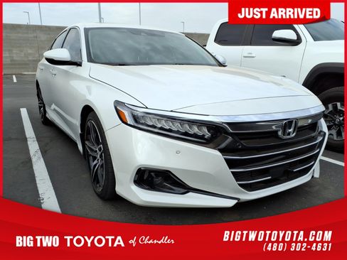Used 2022 Honda Accord Touring image 1