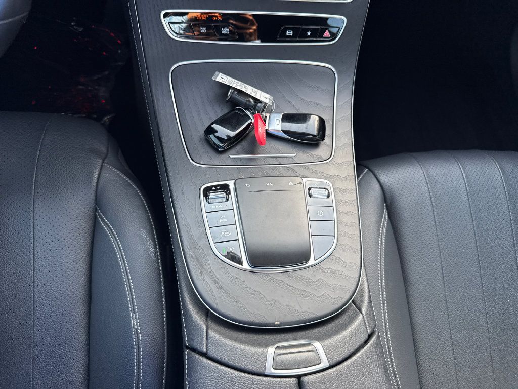 Used 2022 Mercedes-Benz E 350 Sedan image 23