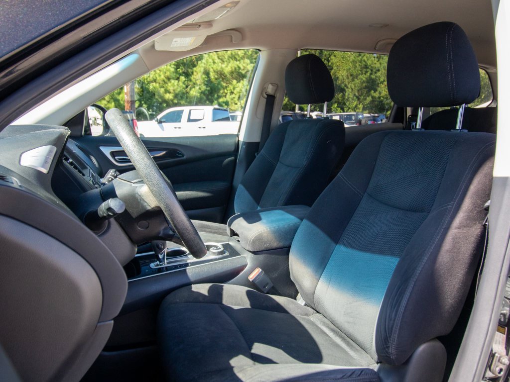 Used 2015 Nissan Pathfinder S FWD image 12