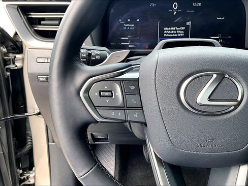 Used 2024 Lexus GX 550 w/ Cold Area Package AWD/4WD image 26