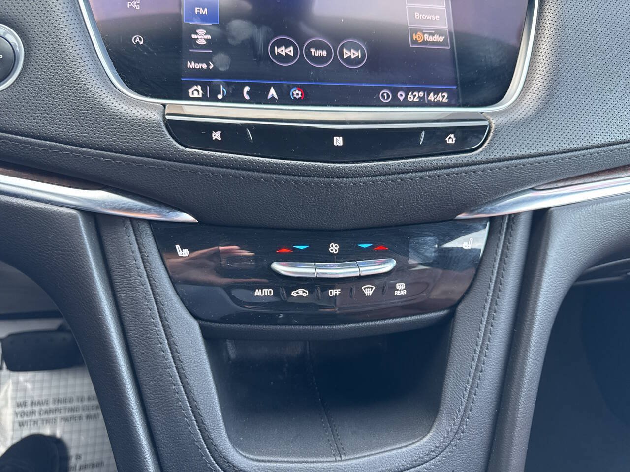Used 2020 Cadillac XT5 Premium Luxury AWD/4WD image 29