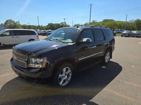 Used 2009 Chevrolet Tahoe LTZ AWD/4WD image 2
