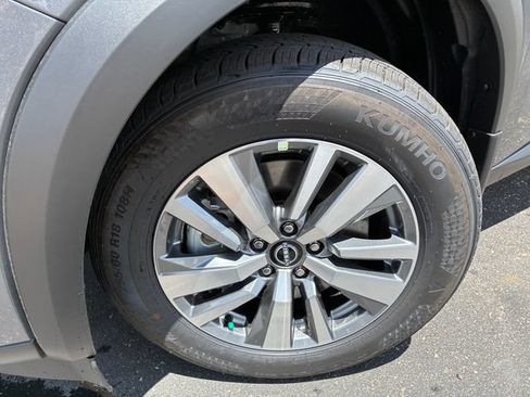 New 2026 Nissan Pathfinder SL FWD image 9