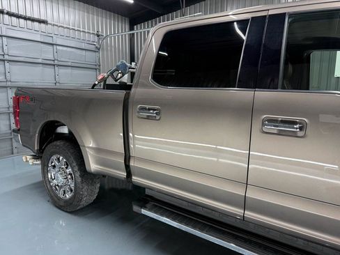 Used 2022 Ford F350 King Ranch w/ Chrome Package AWD/4WD image 13