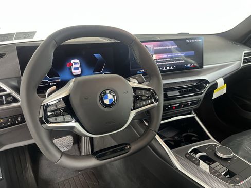 Used 2025 BMW 330i xDrive Sedan w/ Convenience Package image 11