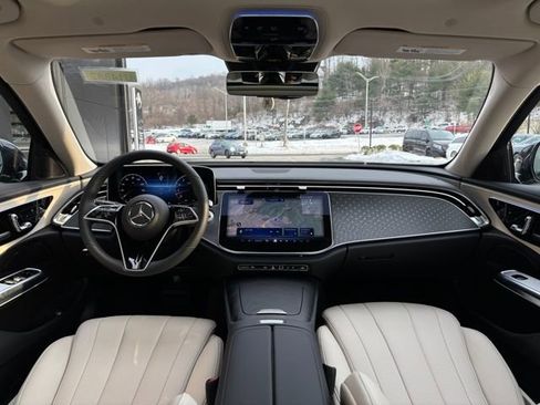 Used 2026 Mercedes-Benz E 350 4MATIC Sedan image 26