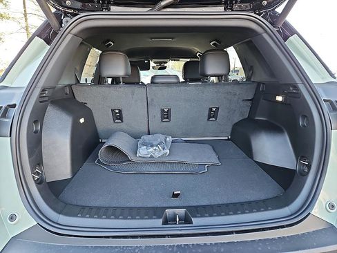 New 2026 Chevrolet Equinox LT w/ Convenience Package II image 11