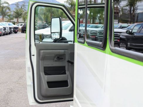Used 2015 Ford E-450 and Econoline 450 Super Duty w/ Shuttle Bus Prep Package RWD image 16