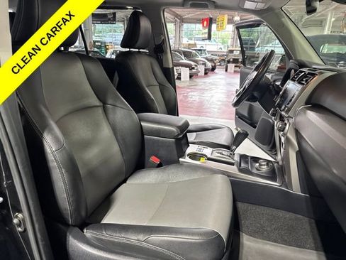 Used 2020 Toyota 4Runner SR5 Premium w/ Moonroof Package AWD/4WD image 44