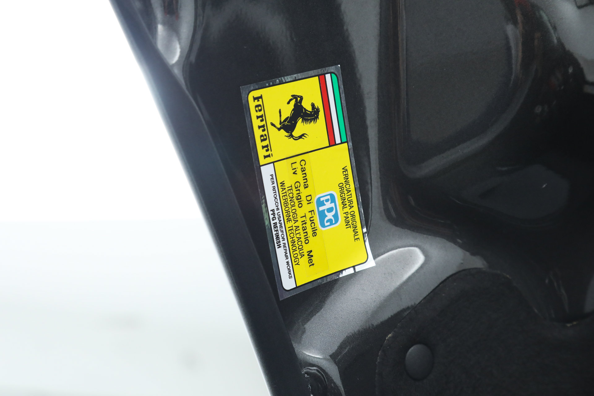 Used 2025 Ferrari Purosangue AWD/4WD image 45
