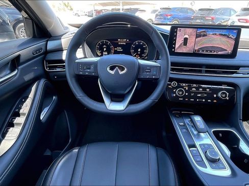 Certified 2026 INFINITI QX60 Luxe w/ Cargo Package FWD image 9