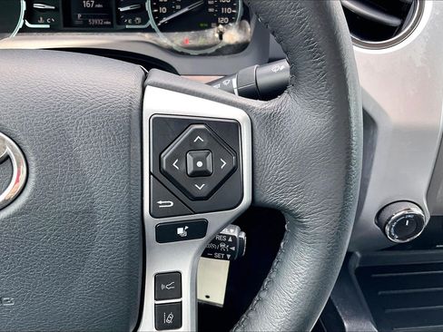 Used 2019 Toyota Tundra Limited w/ Limited Premium Package AWD/4WD image 18