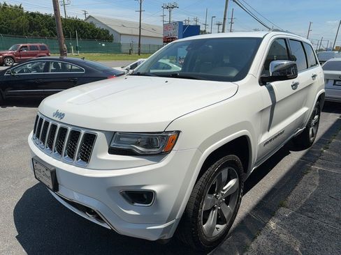 Used 2014 Jeep Grand Cherokee Overland w/ Advanced Technology Group AWD/4WD image 5
