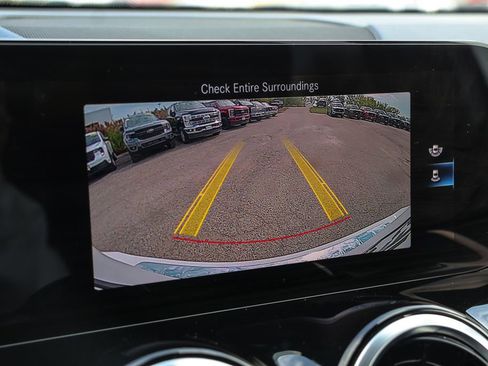 Used 2023 Mercedes-Benz GLB 250 GLB 250 image 43