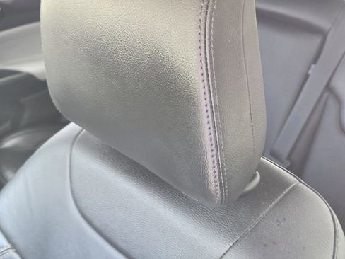 Used 2022 Jeep Compass Limited image 15