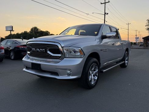 Used 2017 RAM 1500 Limited RWD image 3