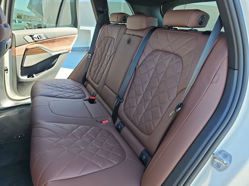 New 2026 BMW X5 sDrive40i image 14