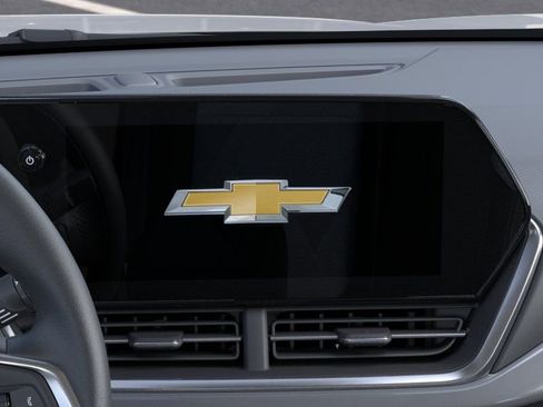 New 2026 Chevrolet Trax LT w/ Driver Confidence Package FWD image 21