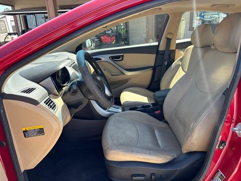 Used 2013 Hyundai Elantra Limited w/ Technology Pkg image 9