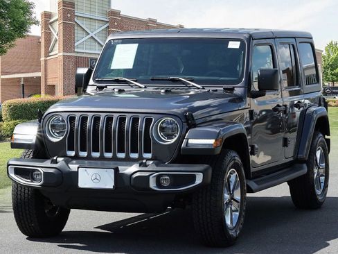 Used 2022 Jeep Wrangler Unlimited Sahara w/ LED Lighting Group image 4