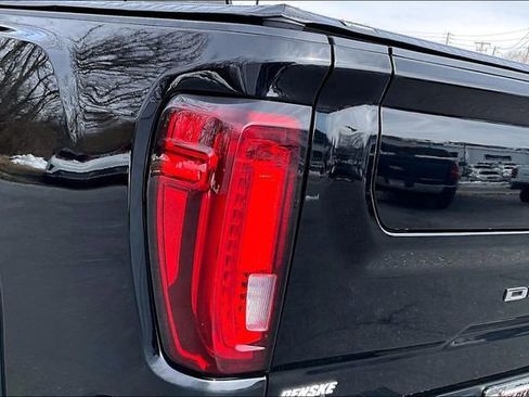 Used 2022 GMC Sierra 2500 Denali w/ Denali Ultimate Package image 30