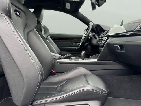 Used 2020 BMW M4 Coupe w/ Competition Package image 18