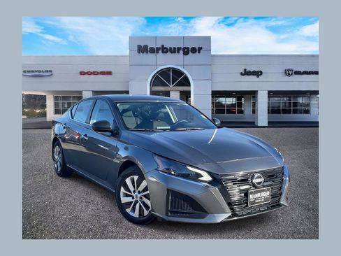 Used 2024 Nissan Altima 2.5 S image 1