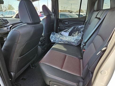 New 2026 Honda Ridgeline Black Edition image 10