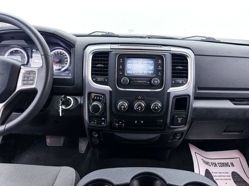 Used 2023 RAM 1500 Classic SLT image 8